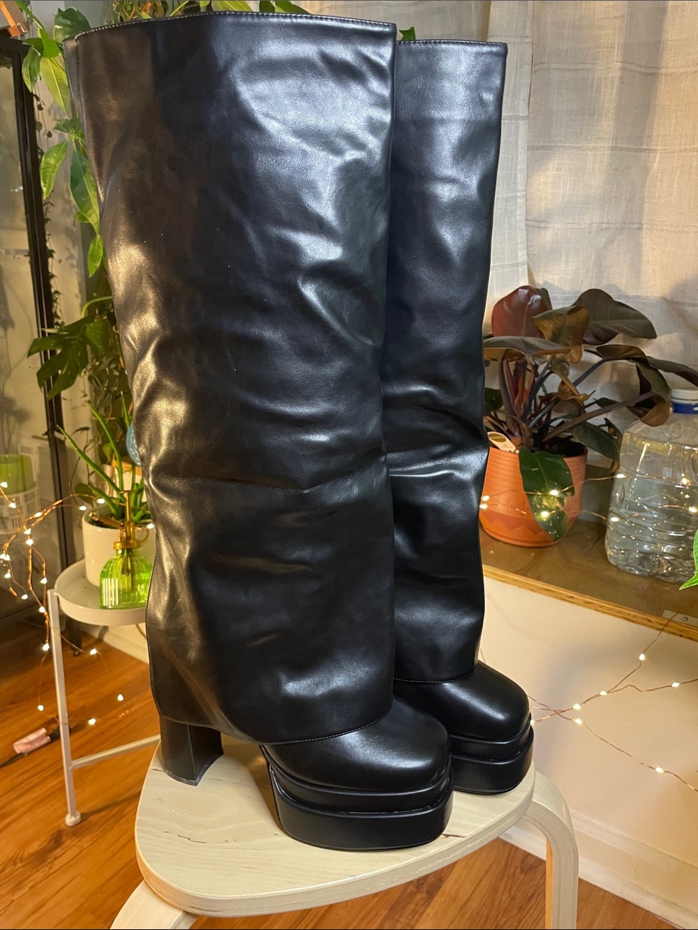 Knee-high fold over chunky boot